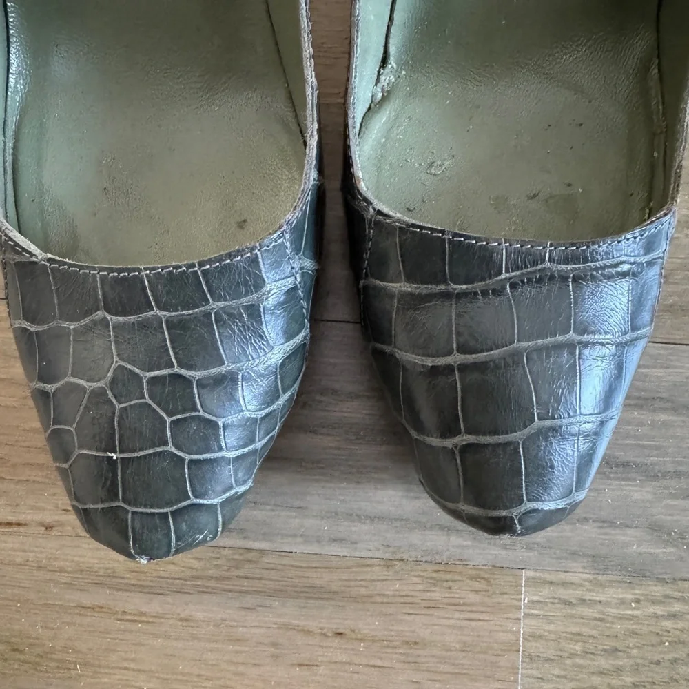Calvin Klein Leather Croc Gray Stiletto Heels Round Toe Fashion Pumps Size 7